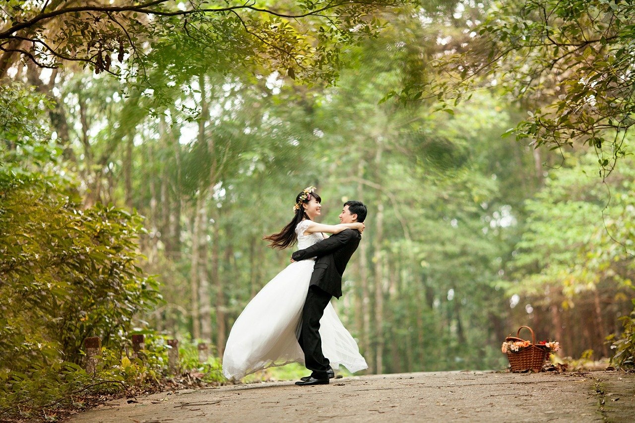 Couple Wedding Park Newlyweds Wedding Day Husband